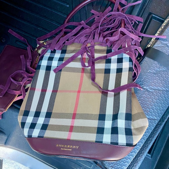 BURBERRY PRORSUM FRINGED BURGUNDY LEATHER AND TARTAN CANVAS Bag - Picture 6 of 7